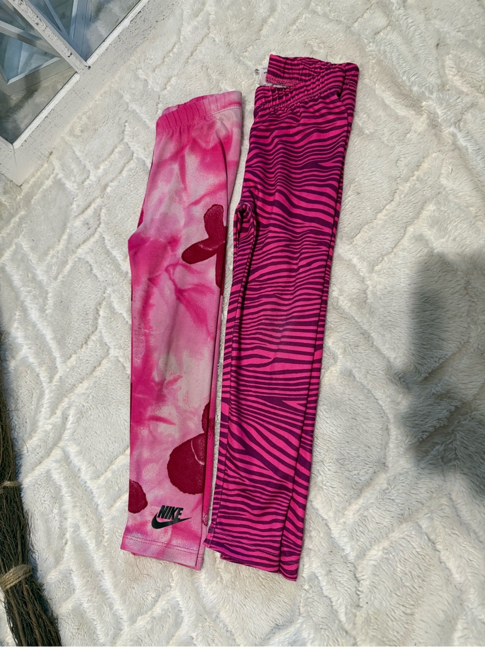 Under Armour/ Nike Pink Patterned Girls' Active Leggings